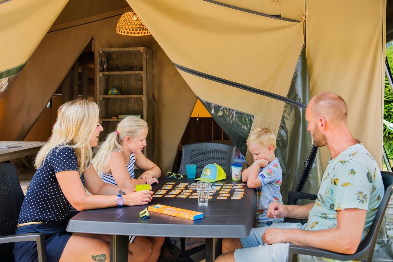 Camping Rcn Port L'Epine Trélévern Esterno foto