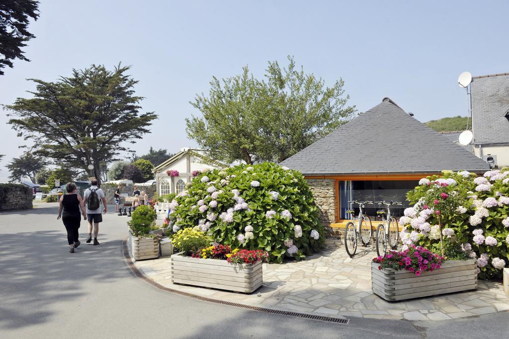 Camping Rcn Port L'Epine Trélévern Esterno foto