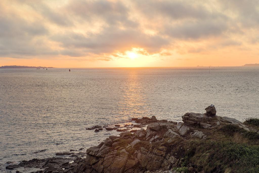Camping Rcn Port L'Epine Trélévern Esterno foto